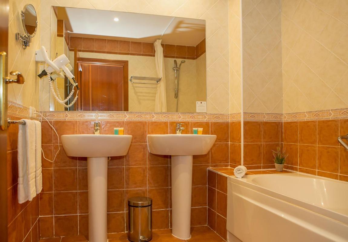 Hotel Wellness Marbella Hills Ojén Buitenkant foto