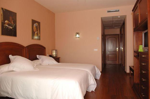 Hotel Wellness Marbella Hills Ojén Buitenkant foto